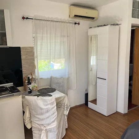Delux Vele Apartament *