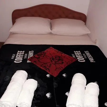 Delux Vele شقة سبليت